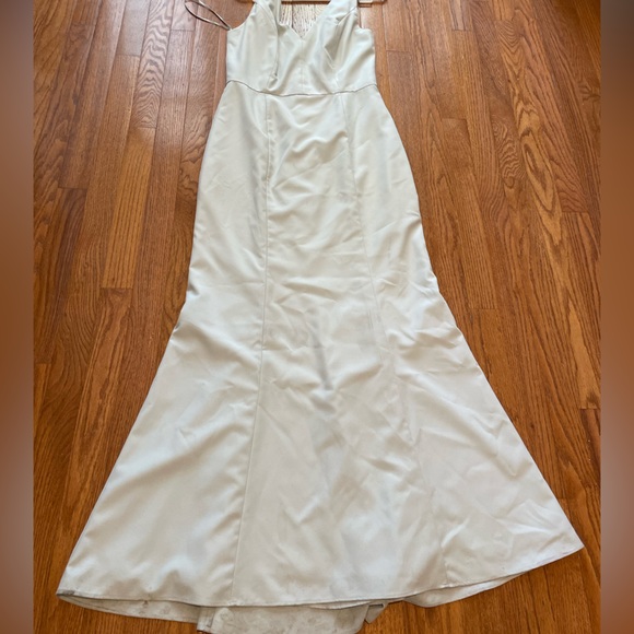 AMSALE BRIDESMAID DRESS | worn only once, v-neck cut, Baby blue - Picture 14 of 15